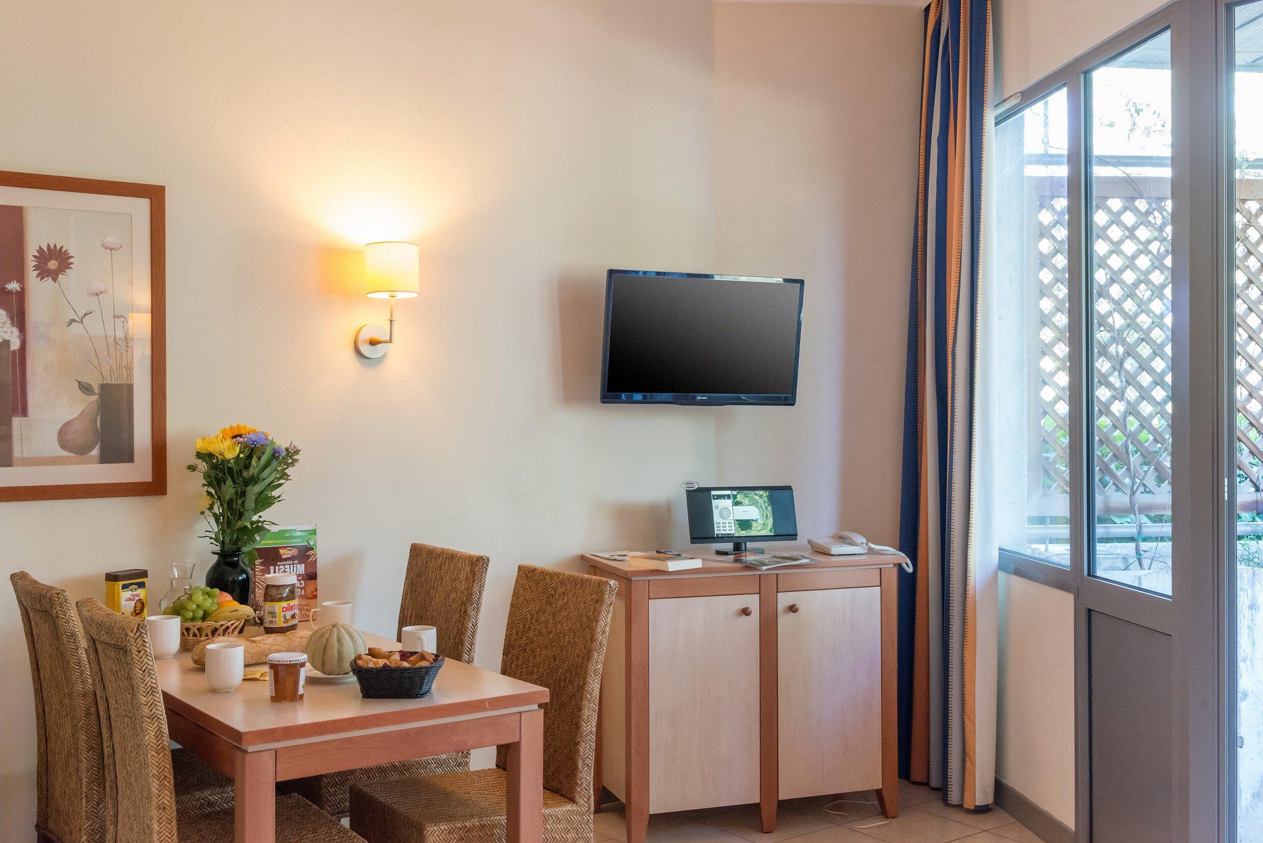 Sowell Family Le Vallon Grospierres Ngoại thất bức ảnh