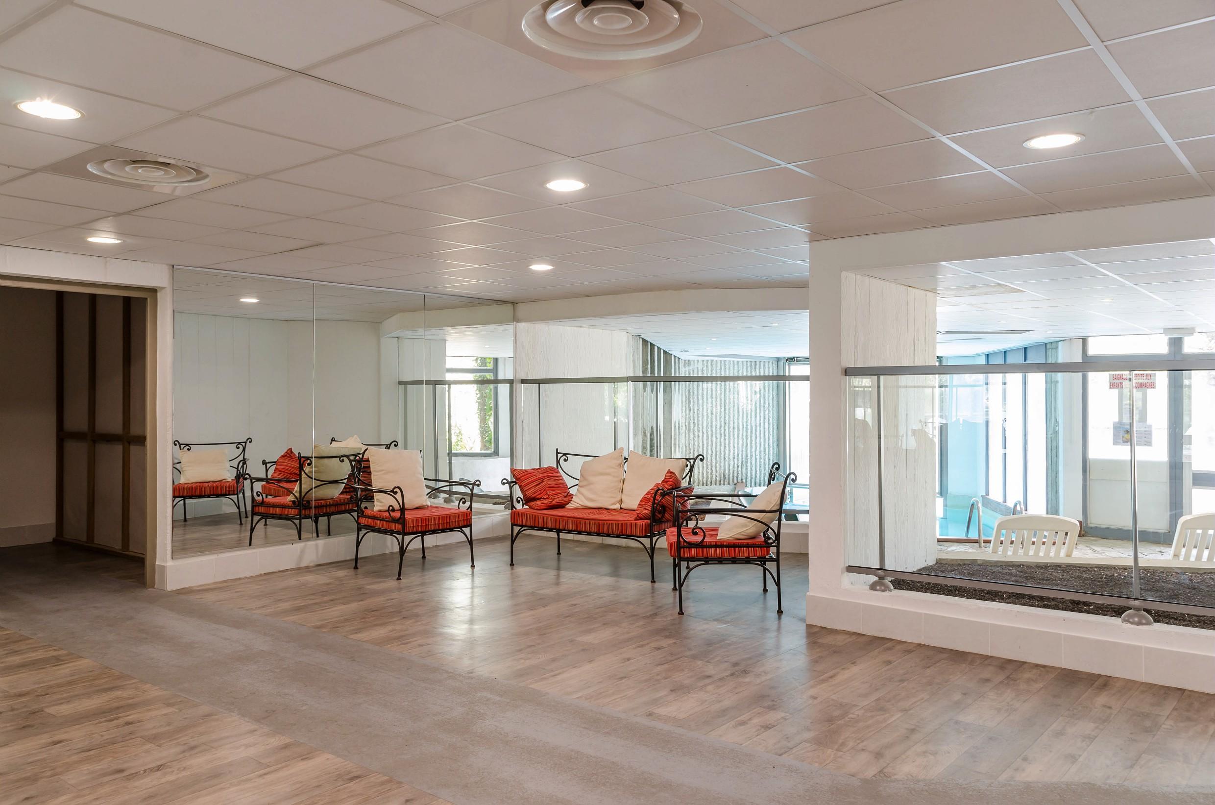 Sowell Family Le Vallon Grospierres Ngoại thất bức ảnh